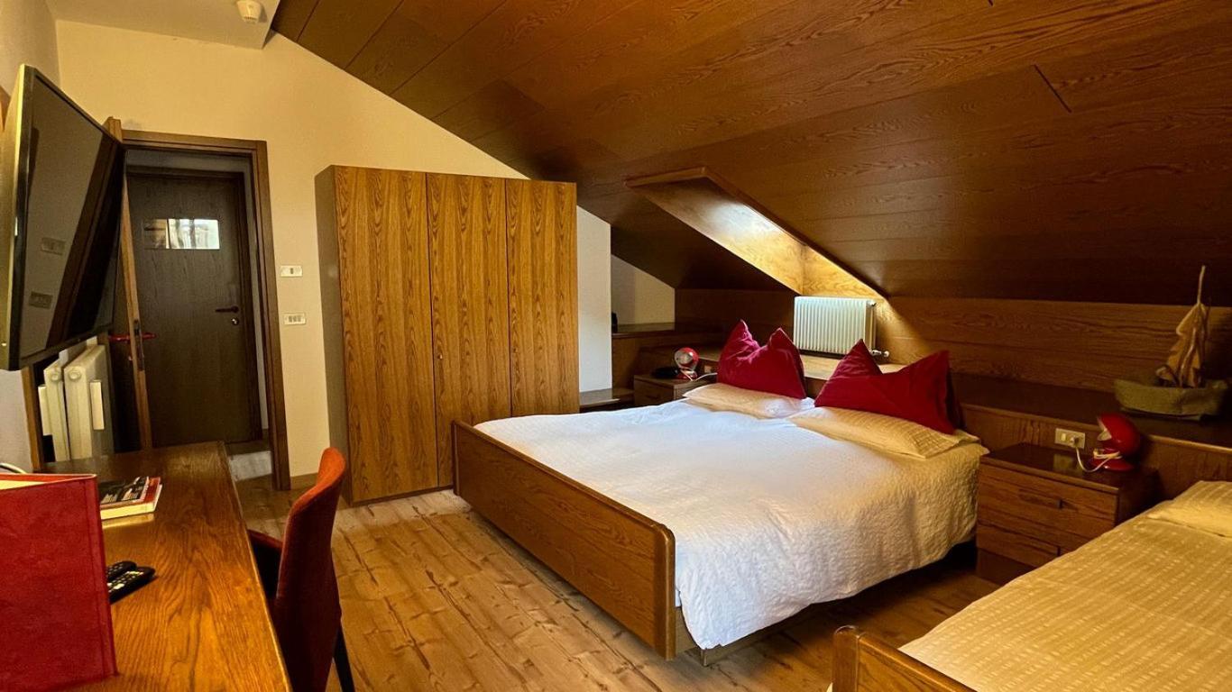 Hotel La Baita Madonna Εξωτερικό φωτογραφία